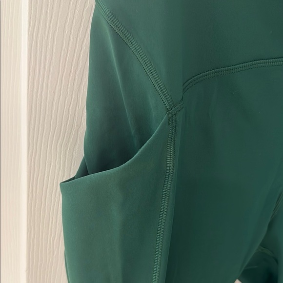 Lululemon Green Power Thru HR Tight 25” - Picture 4 of 7